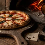 Pizza cuite au feu de bois à 350°C, croûte dorée en 90 secondes